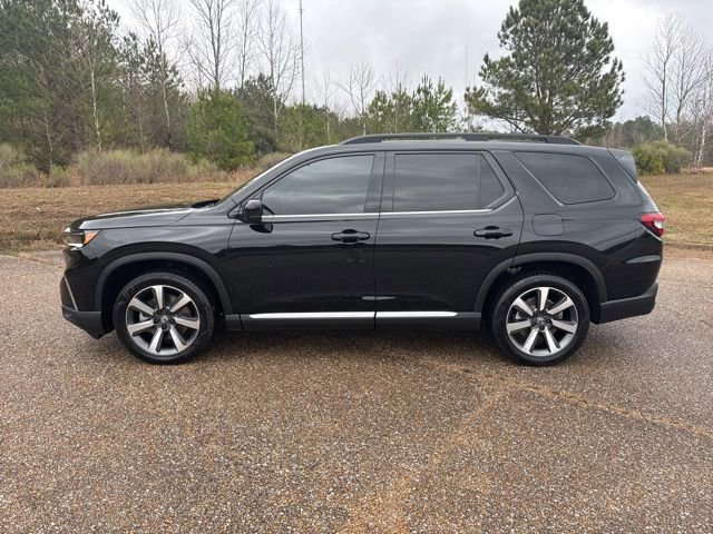 Used 2025 Honda Pilot Elite image 5