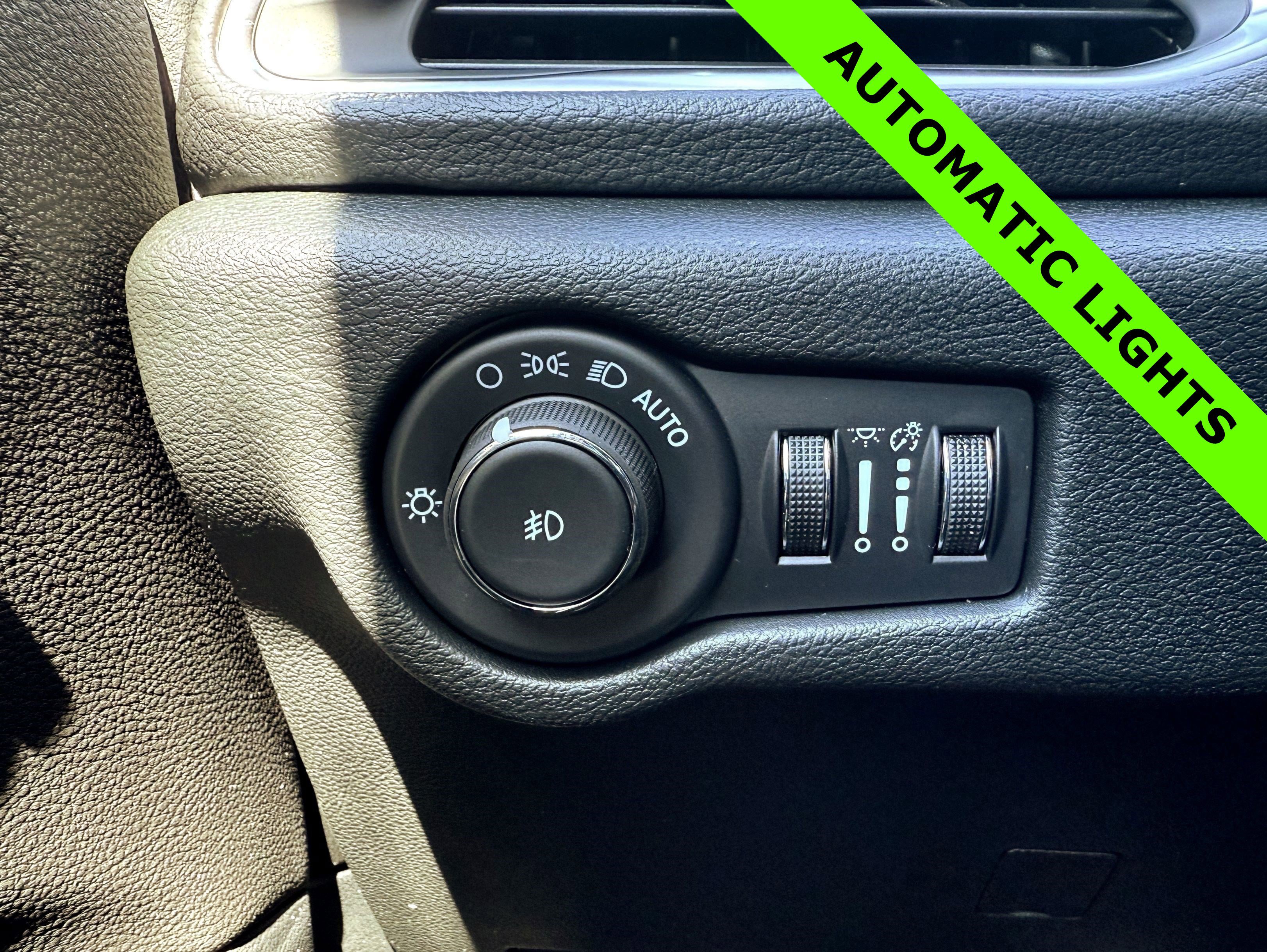 New 2026 Chrysler Pacifica Limited image 18