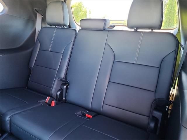 New 2026 GMC Acadia Elevation w/ Super Cruise Package FWD image 17