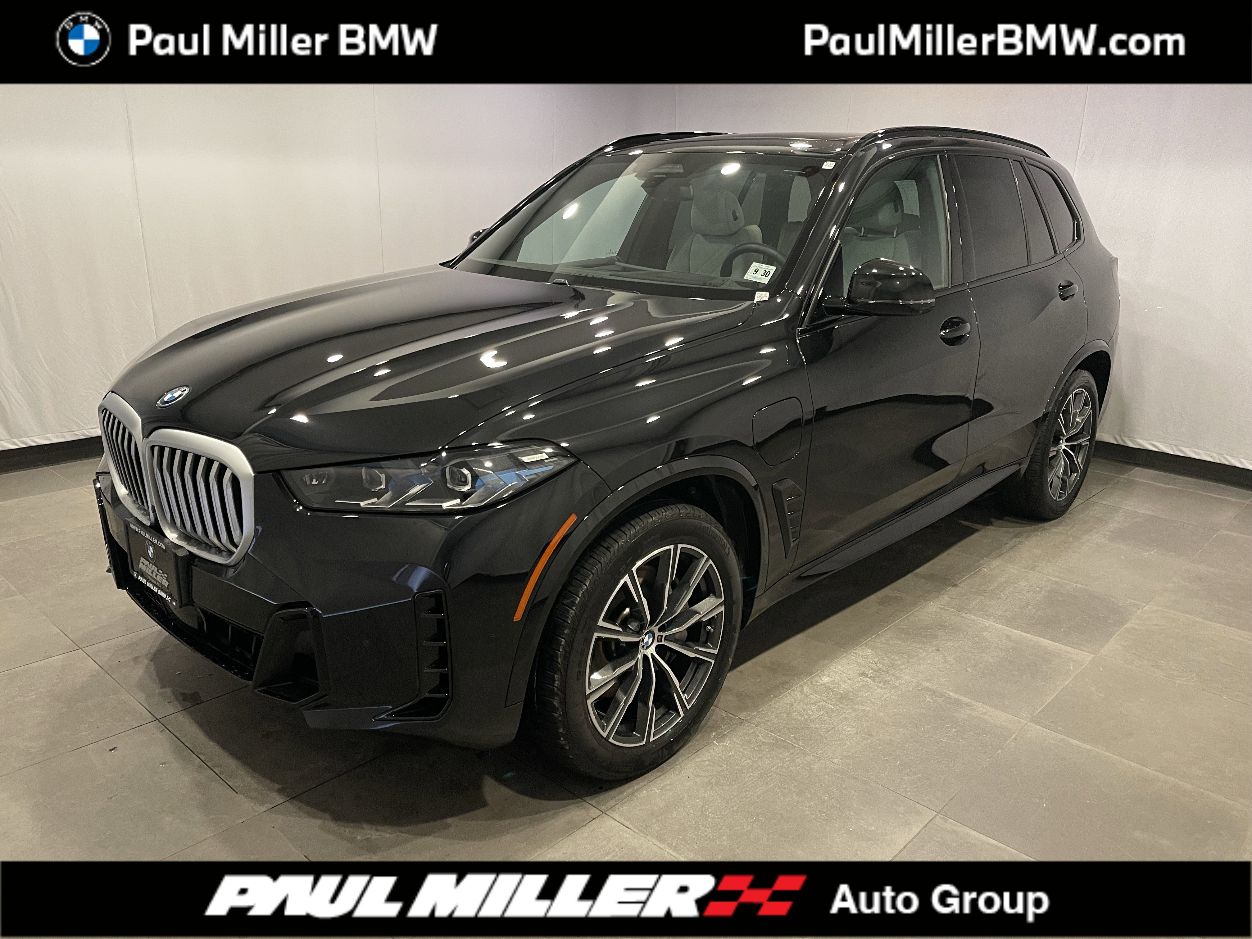 Used 2026 BMW X5 xDrive50e w/ M Sport Package image 1