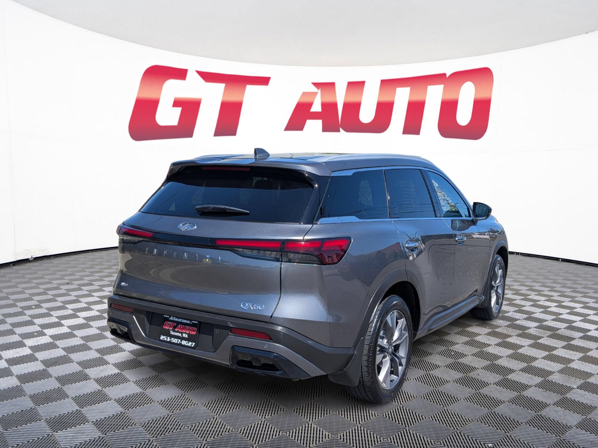 Used 2025 INFINITI QX60 Luxe AWD/4WD image 4