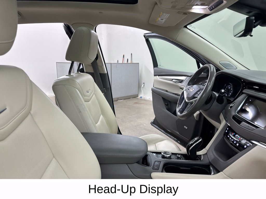 Used 2020 Cadillac XT5 Premium Luxury AWD/4WD image 26