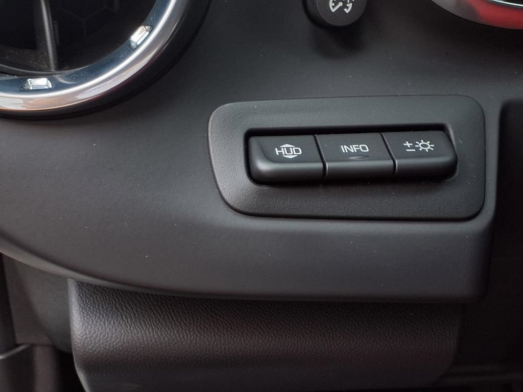 Used 2016 Chevrolet Camaro SS RWD image 17