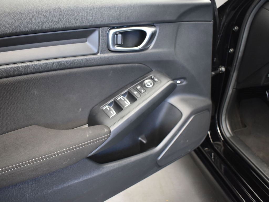 Used 2025 Honda Civic Sport image 11