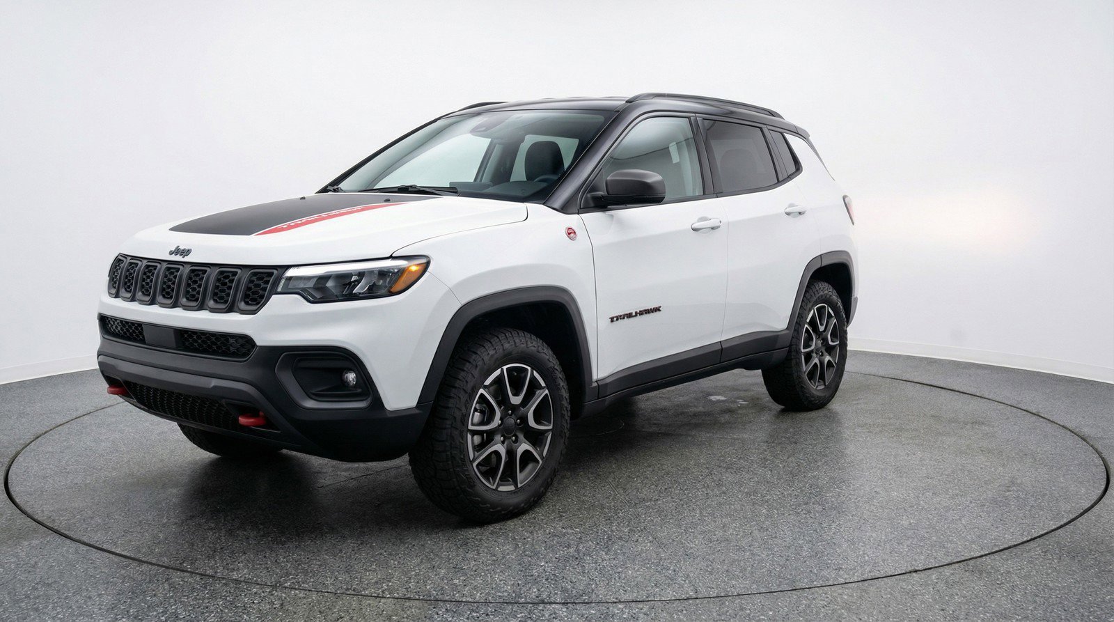 Used 2025 Jeep Compass Trailhawk AWD/4WD image 3
