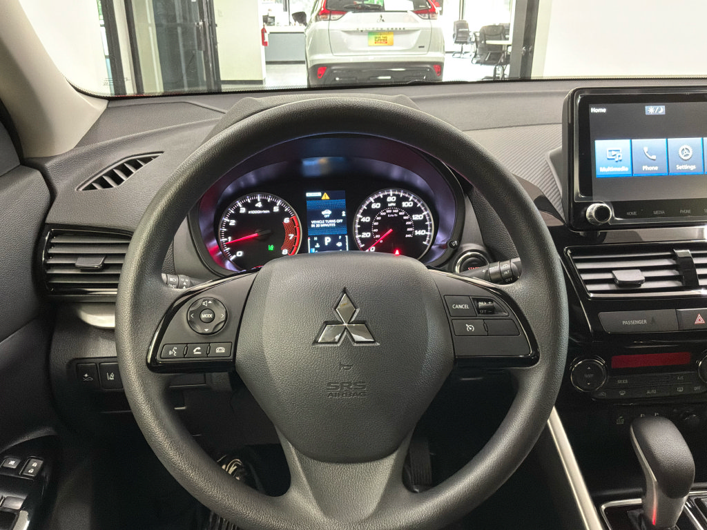 New 2025 Mitsubishi Eclipse Cross LE AWD/4WD image 14