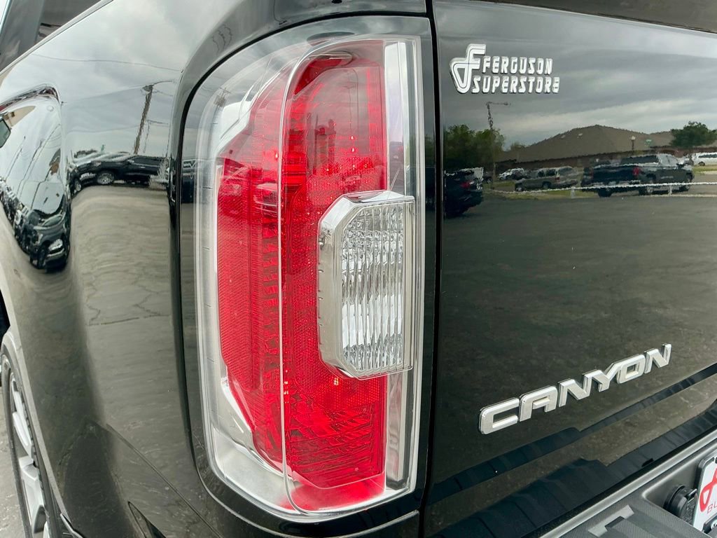 Used 2017 GMC Canyon Denali image 14