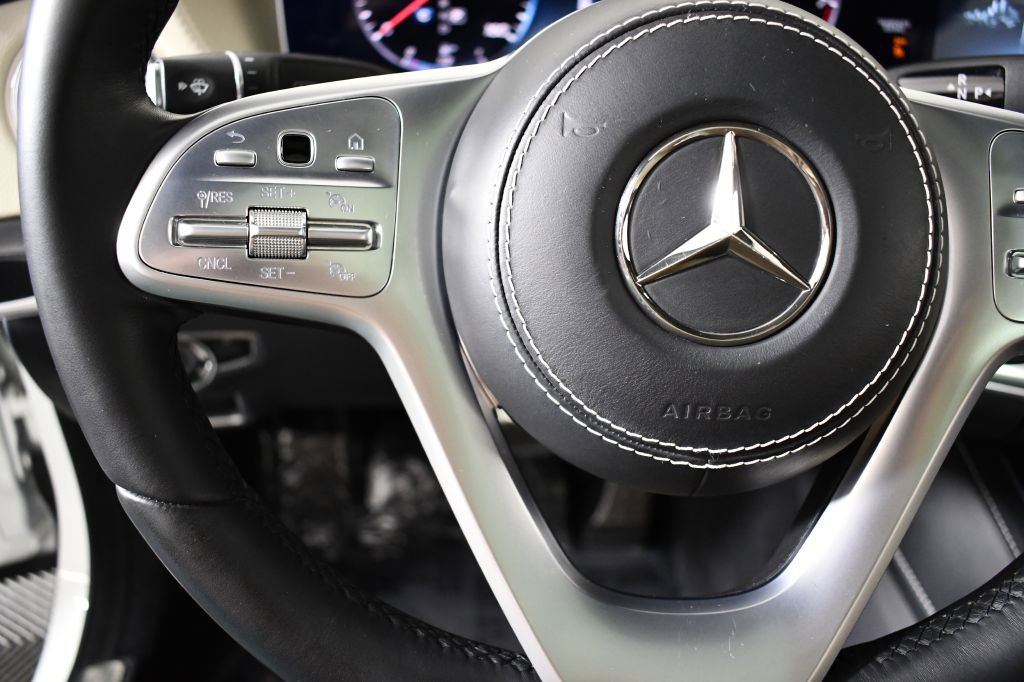 Used 2018 Mercedes-Benz S 560 Sedan image 35