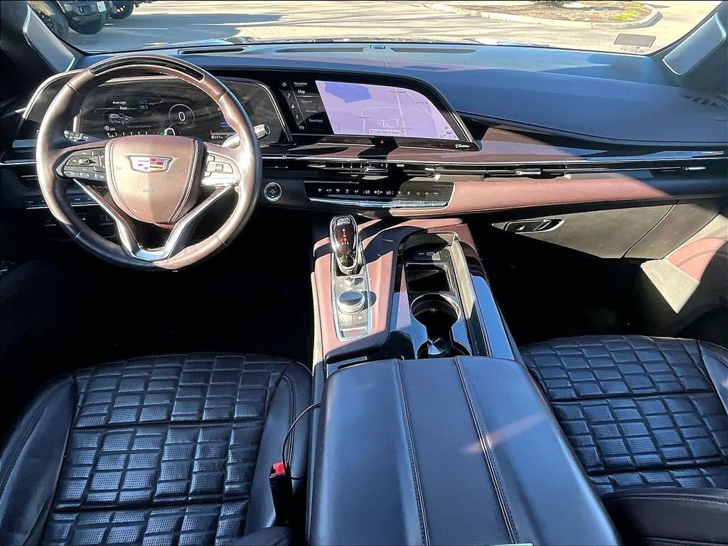 Used 2021 Cadillac Escalade Sport Platinum w/ Heavy-Duty Trailer Package AWD/4WD image 22