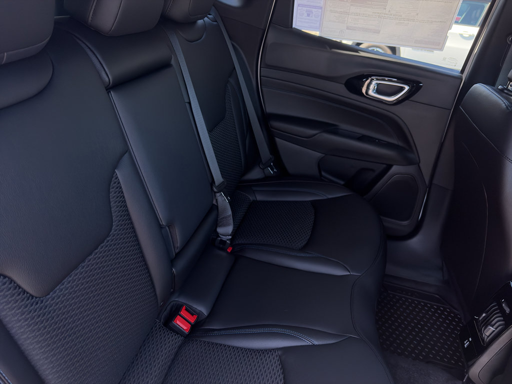 New 2026 Jeep Compass Latitude AWD/4WD image 23