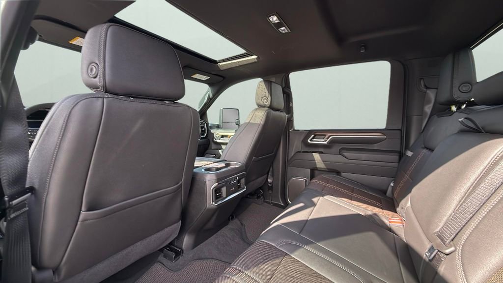 Certified 2024 Chevrolet Silverado 2500 High Country w/ High Country Premium Package image 28