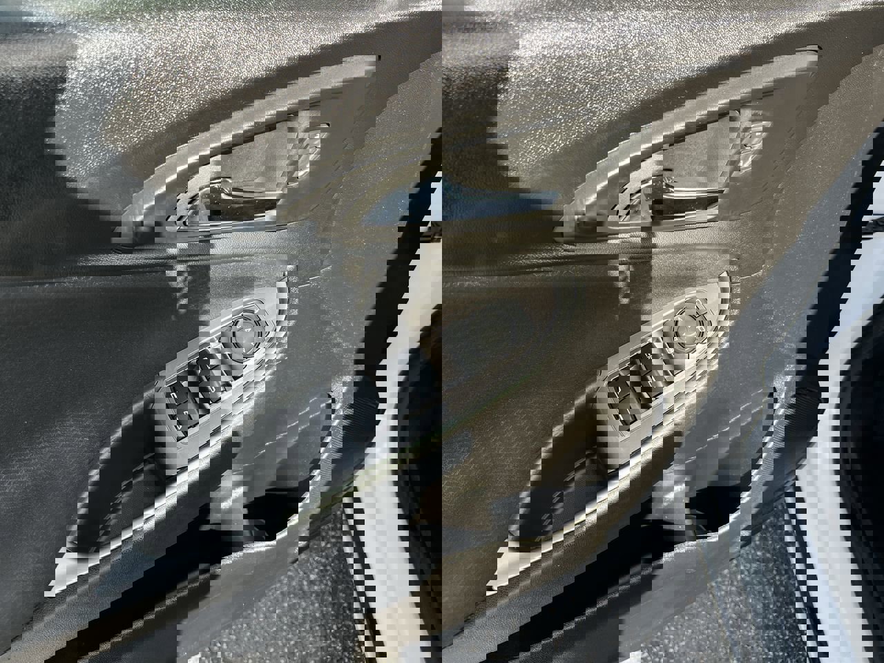 Used 2023 Chevrolet Malibu LT image 15