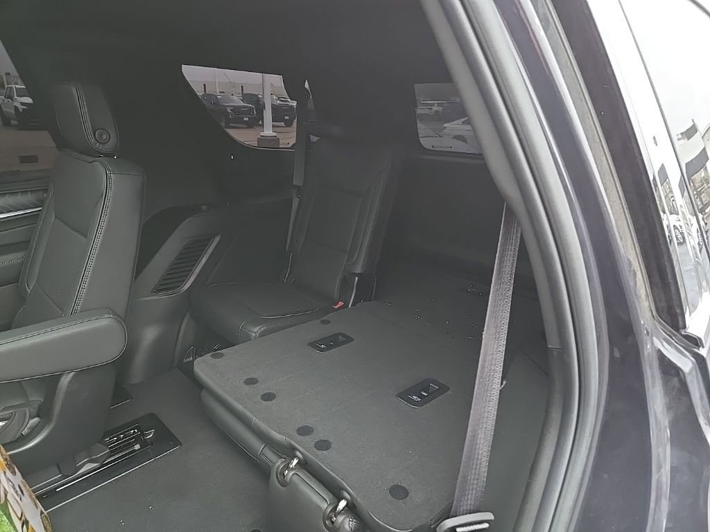 Used 2023 GMC Yukon Denali w/ LPO, Floor Liner Package image 31