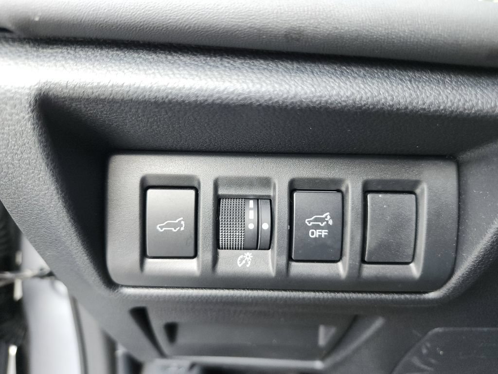Used 2025 Subaru Outback Onyx Edition AWD/4WD image 26