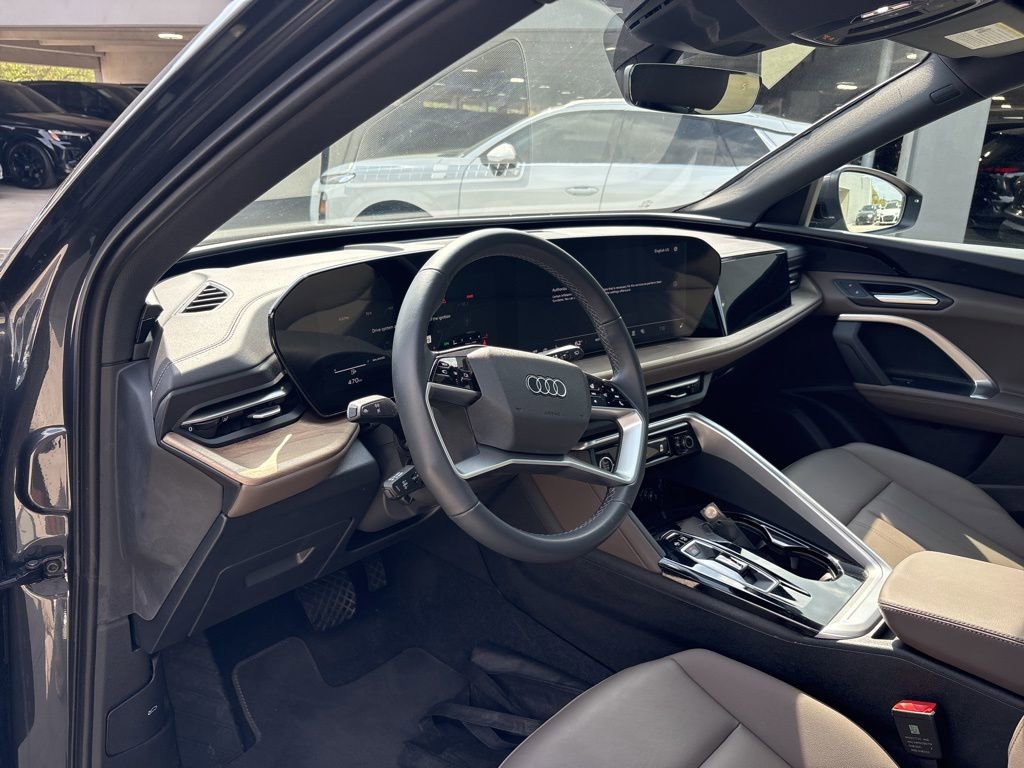 Certified 2025 Audi Q5 Premium w/ Convenience Package image 12