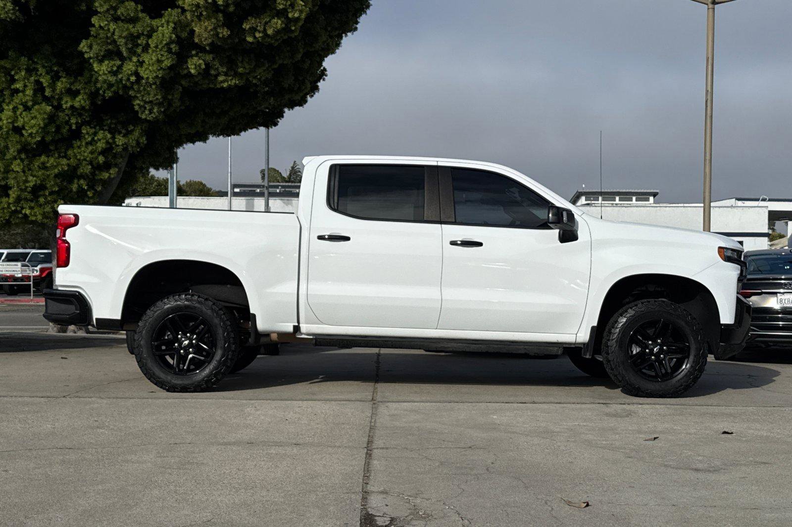 Used 2020 Chevrolet Silverado 1500 LT Trail Boss AWD/4WD image 4