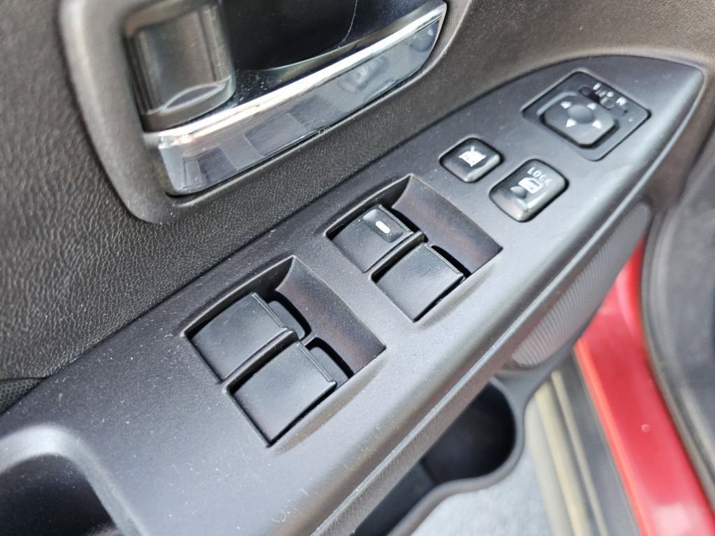 Used 2013 Mitsubishi Outlander Sport LE image 27