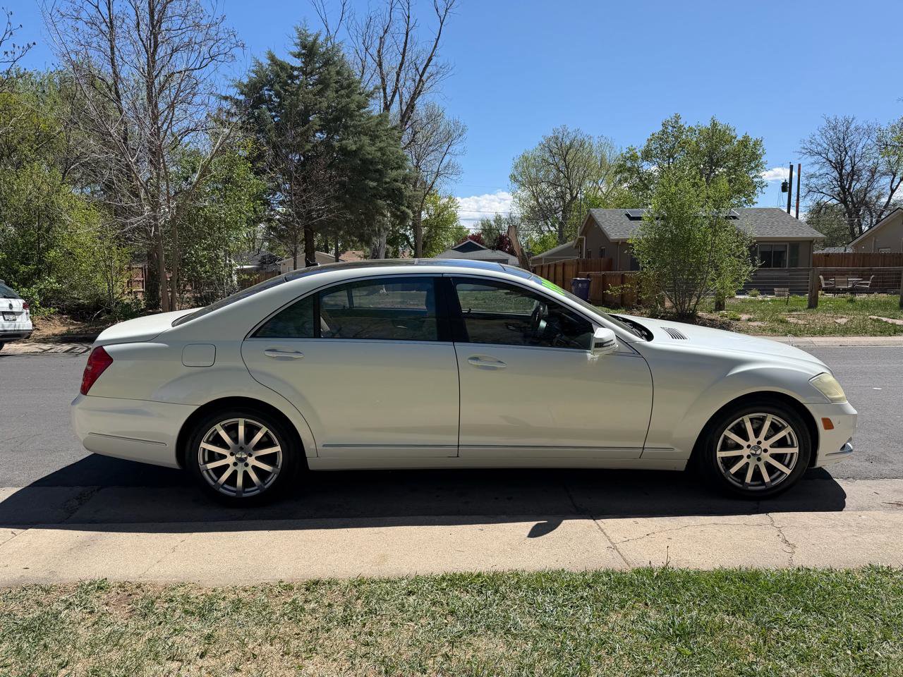 Used 2011 Mercedes-Benz S 550 4MATIC image 6