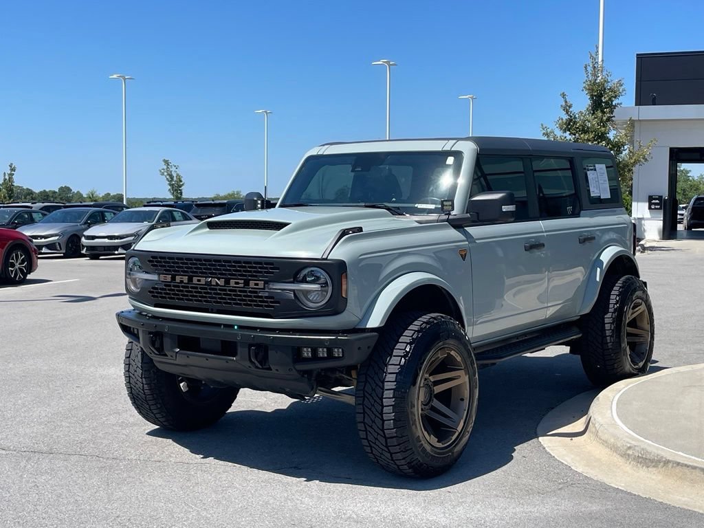 Used 2023 Ford Bronco Badlands w/ Sasquatch Package AWD/4WD image 4