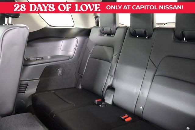 New 2025 Nissan Pathfinder SL image 30