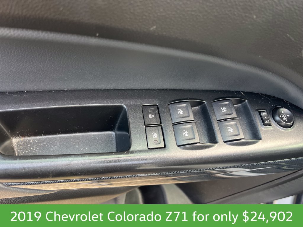 Used 2019 Chevrolet Colorado Z71 AWD/4WD image 21