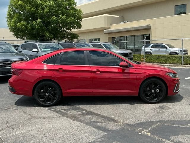 New 2026 Volkswagen Jetta SE FWD image 2