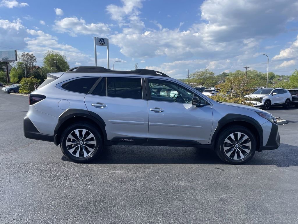 Certified 2024 Subaru Outback Limited XT AWD/4WD image 4