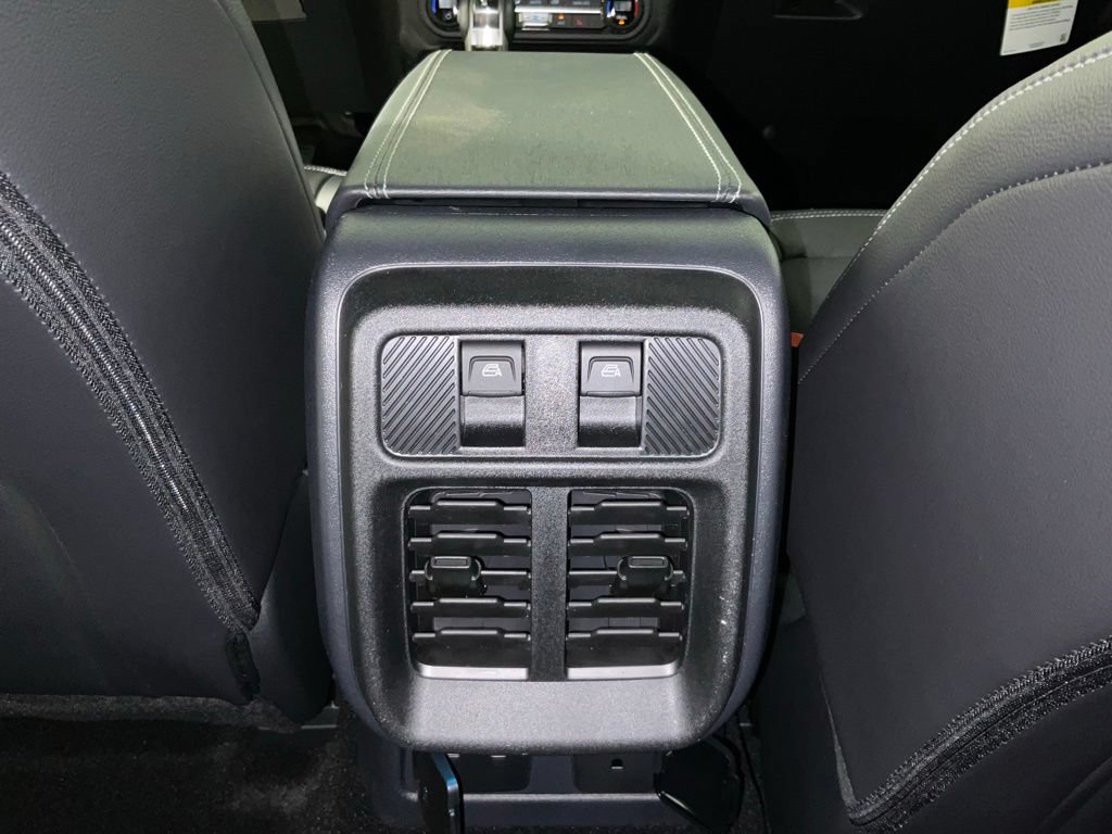 New 2026 Ford Bronco Outer Banks AWD/4WD image 17