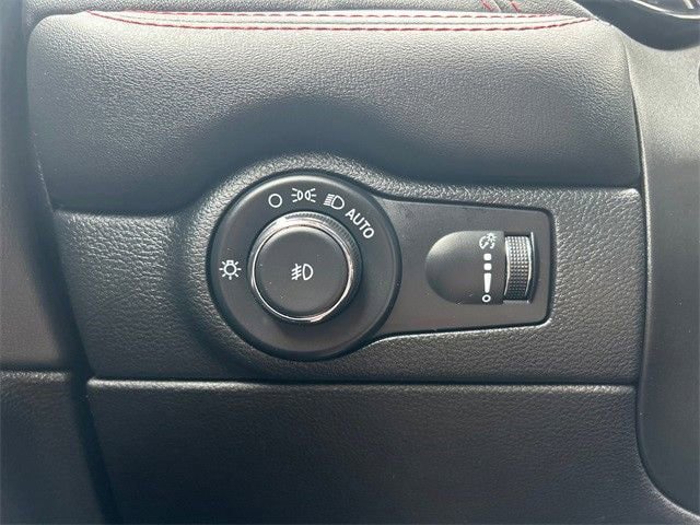 Used 2023 Dodge Durango GT image 21