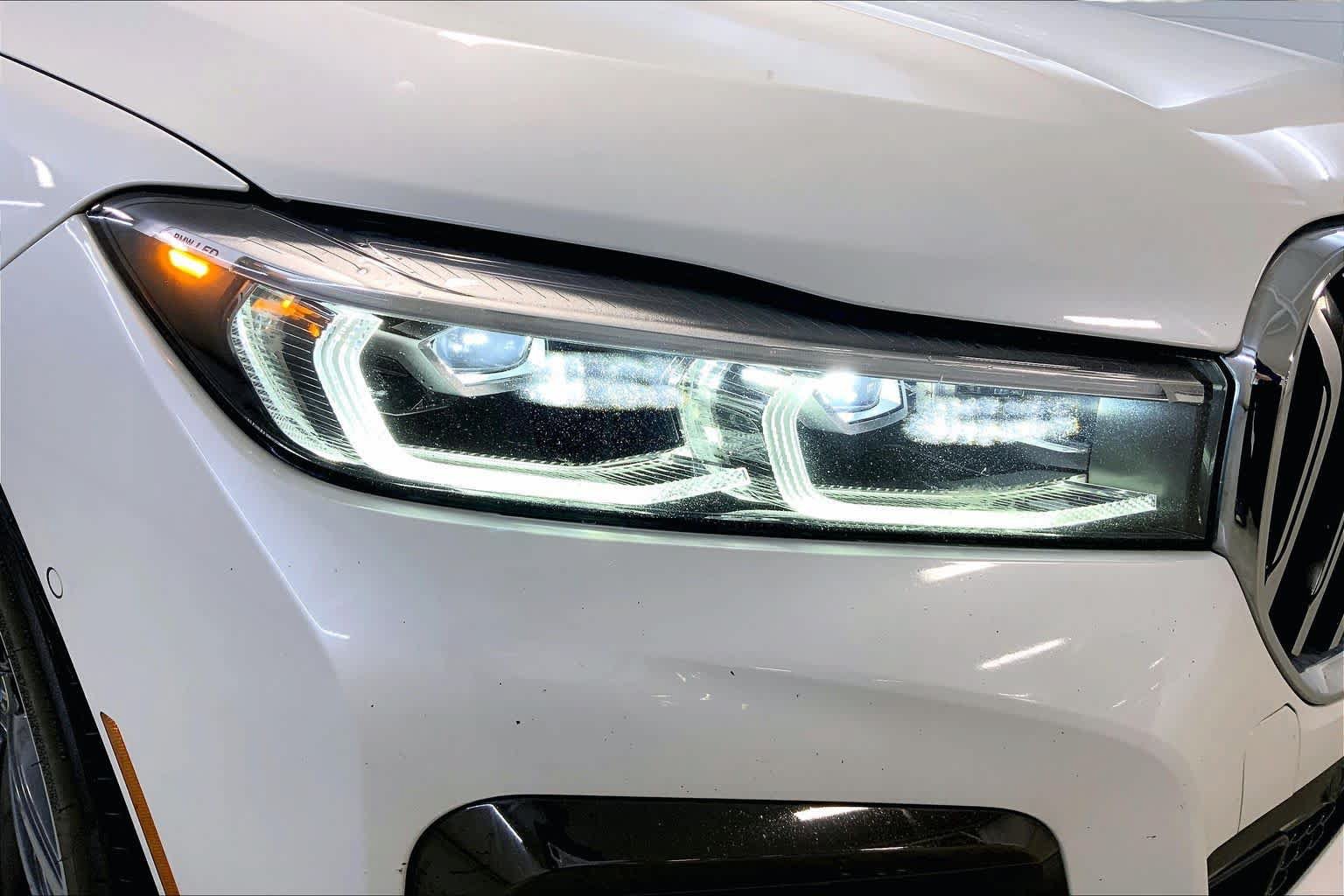 Used 2022 BMW 750i xDrive w/ Luxury Rear Seating Package AWD/4WD image 27