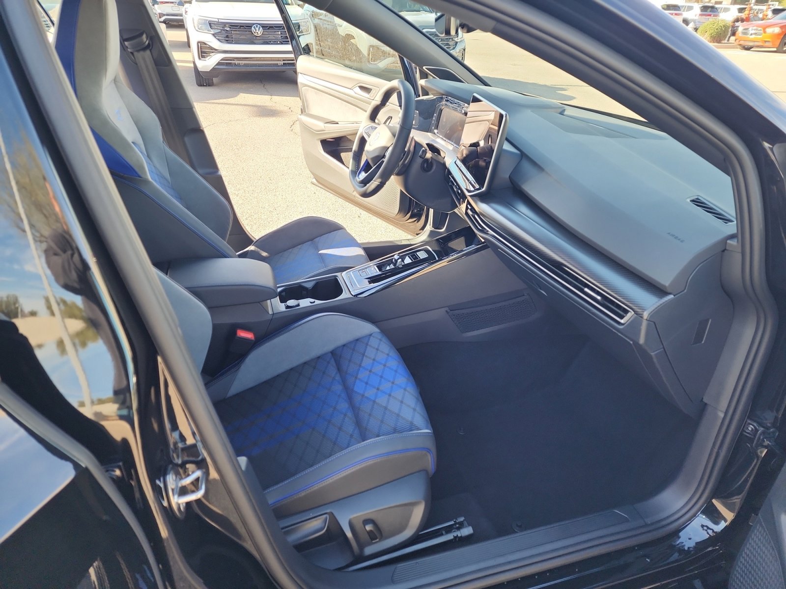 Certified 2025 Volkswagen Golf R Black Edition w/ Euro Stye Package image 19