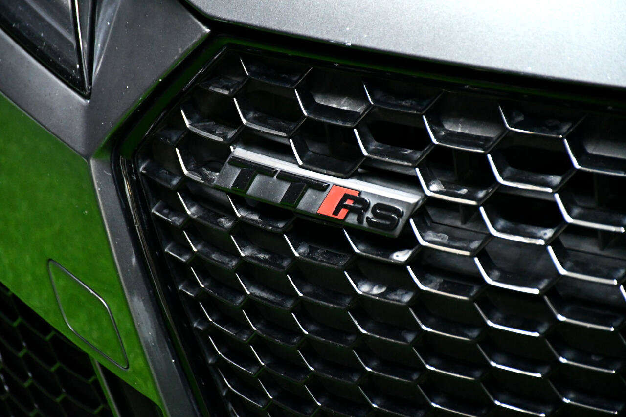 Used 2019 Audi TT RS w/ Technology Package image 9