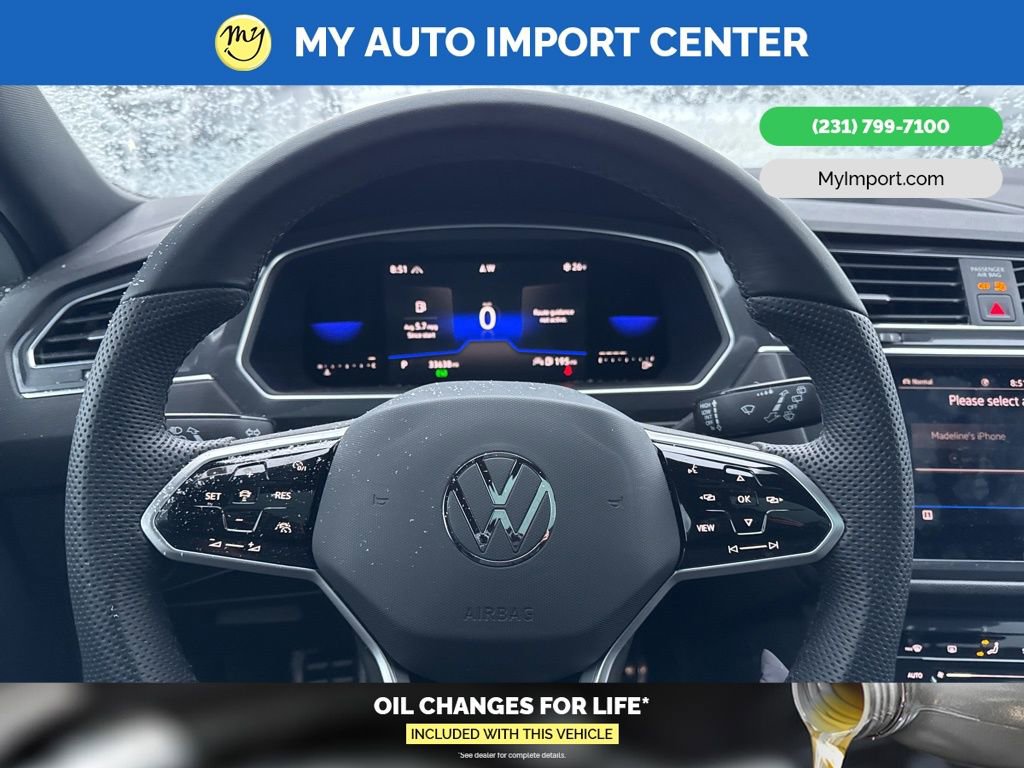 Used 2022 Volkswagen Tiguan SE R-Line image 7