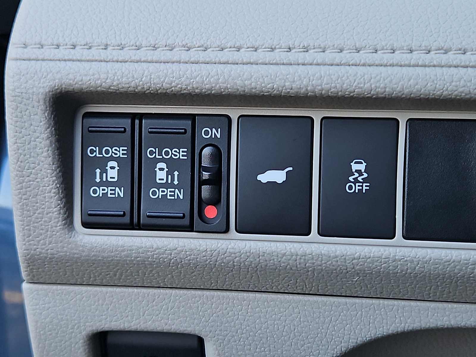 Certified 2026 Honda Odyssey EX-L image 29