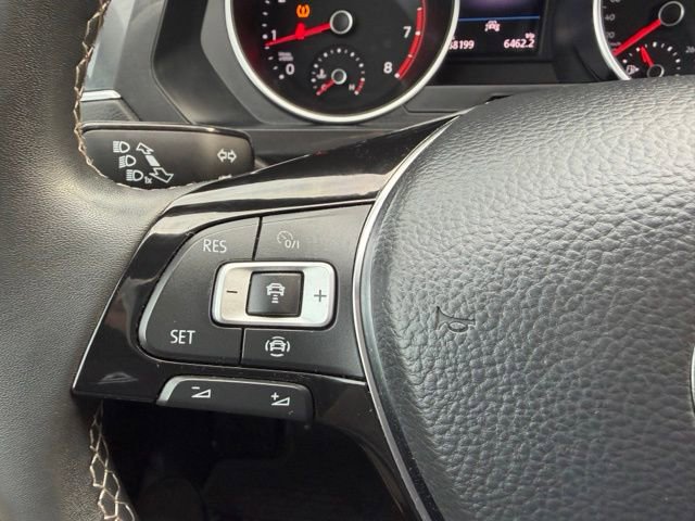 Used 2021 Volkswagen Tiguan SE w/ Panoramic Sunroof Package image 14