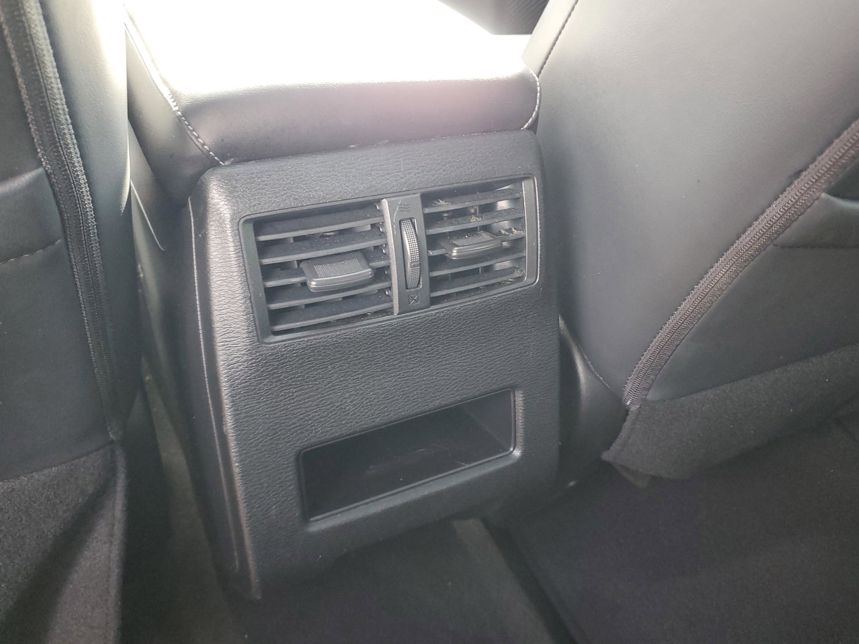 Used 2023 Mitsubishi Outlander SE Black Edition image 14