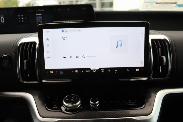 New 2025 Ford Expedition Platinum image 12