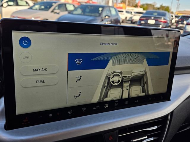 Used 2023 Ford Escape Platinum image 22