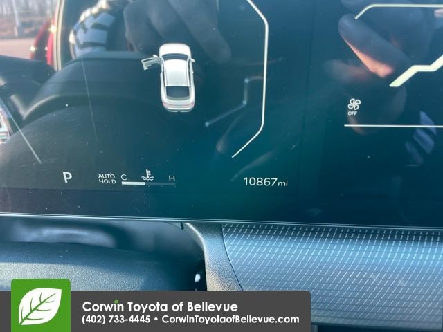 Used 2025 Kia K4 GT-Line w/ GT-Line Premium Package image 16