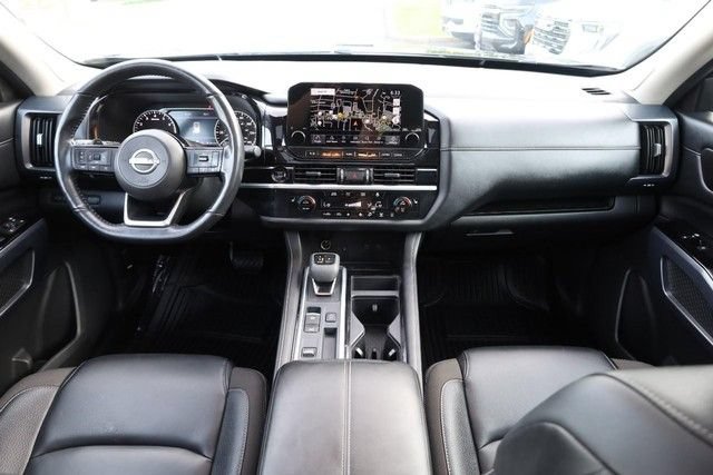 Certified 2025 Nissan Pathfinder SL w/ SL Premium Package FWD image 28