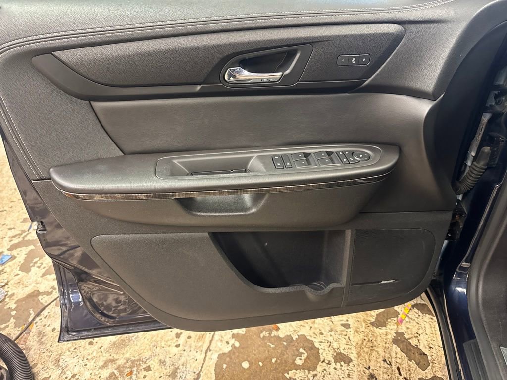 Used 2017 GMC Acadia Limited SLT image 14