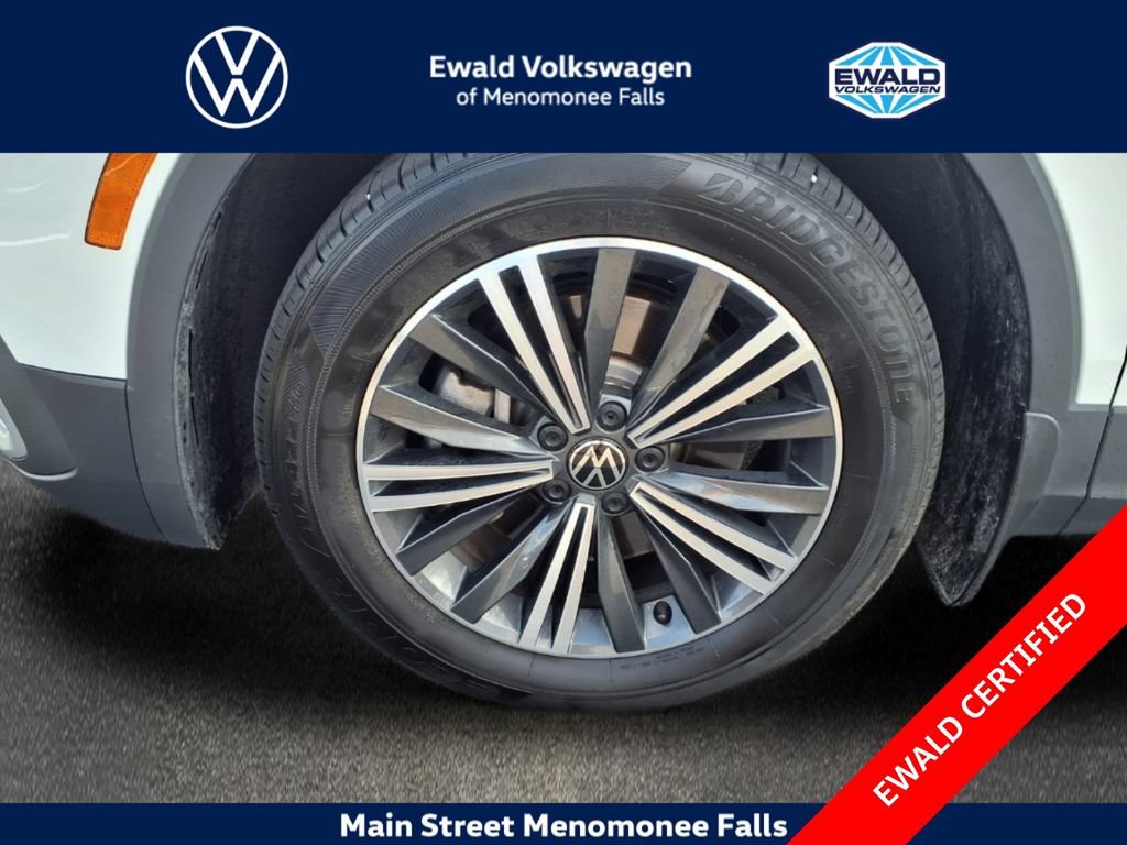Used 2024 Volkswagen Tiguan Wolfsburg Edition AWD/4WD image 30