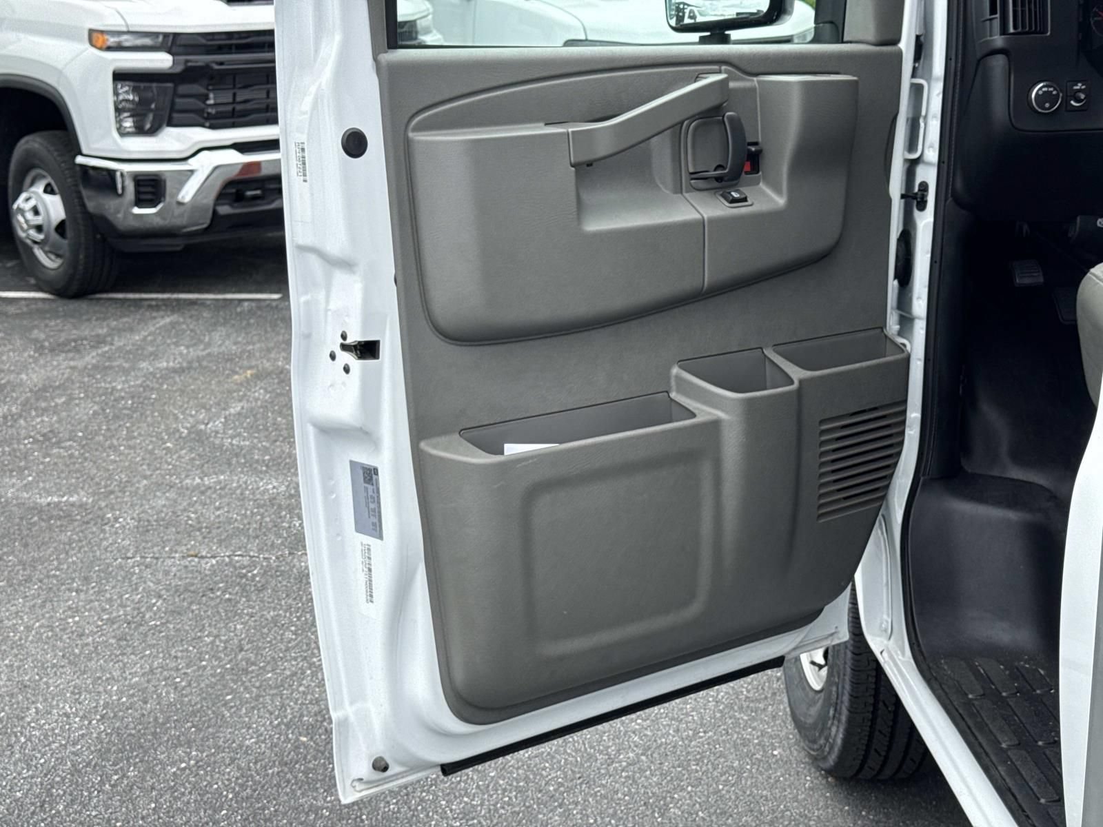New 2026 Chevrolet Express 3500 w/ Power Convenience Package RWD image 14