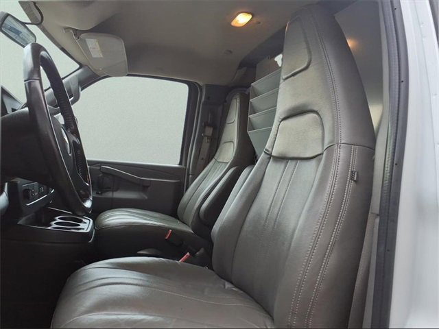 Used 2022 Chevrolet Express 2500 Extended w/ Driver Convenience Package image 12