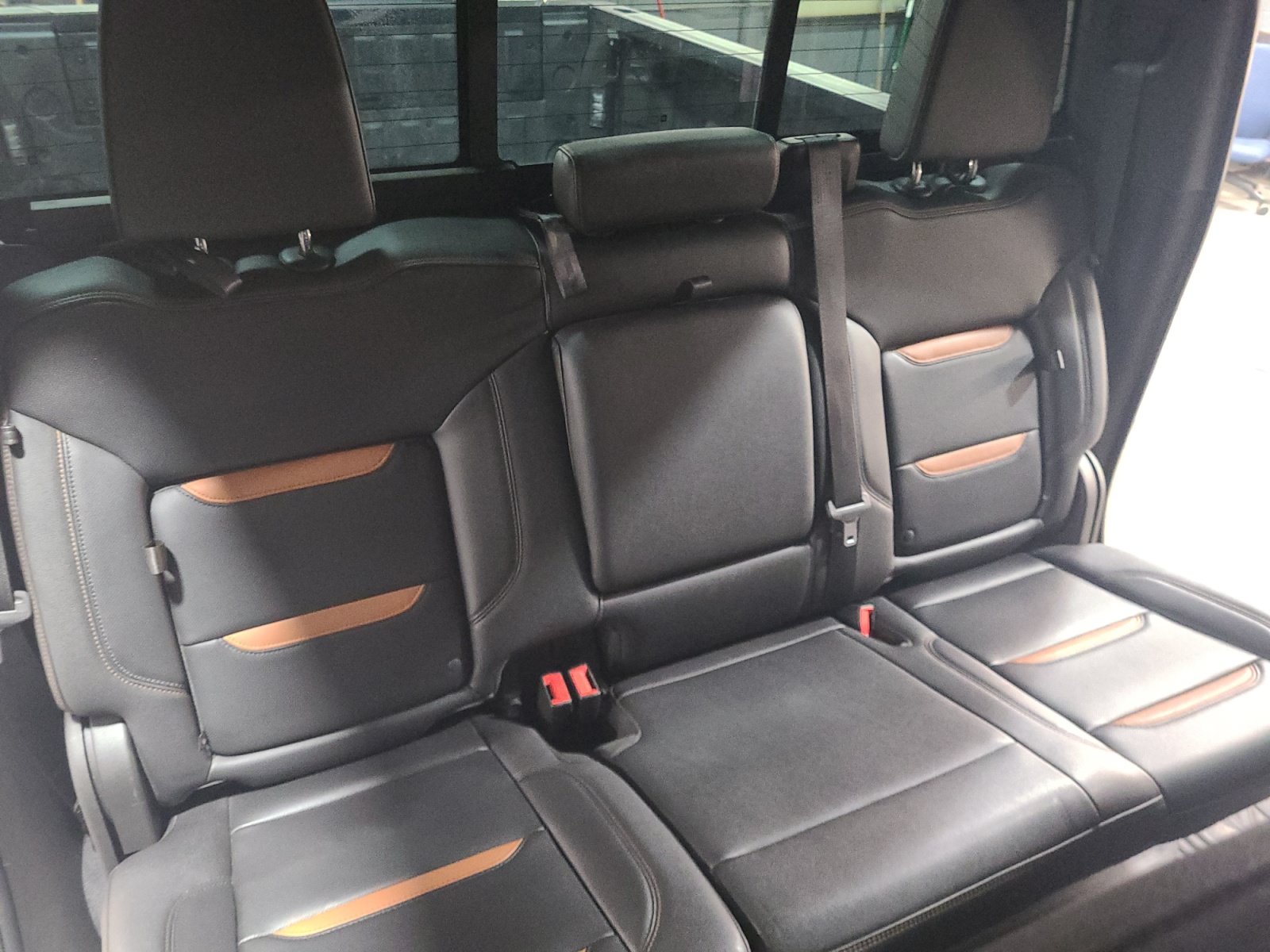 Used 2022 GMC Sierra 1500 AT4 w/ AT4 Premium Package AWD/4WD image 18