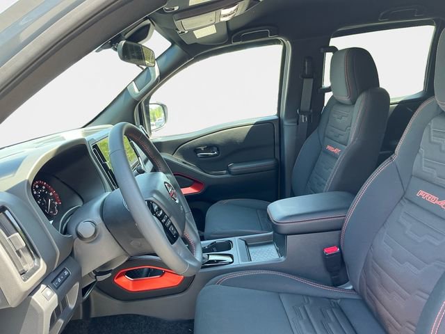 Used 2025 Nissan Frontier PRO-4X image 10