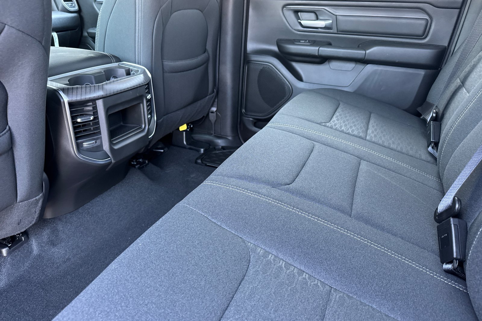 New 2027 RAM 1500 Express AWD/4WD image 11