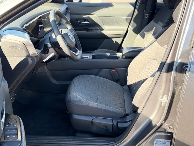 New 2027 Nissan Kicks SV w/ Cold Weather Package FWD image 21