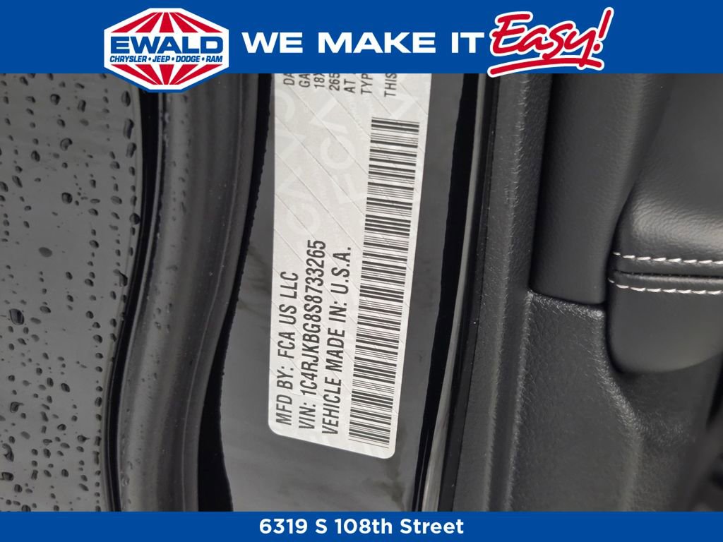 New 2025 Jeep Grand Cherokee L Limited w/ Trailer Tow Package image 25