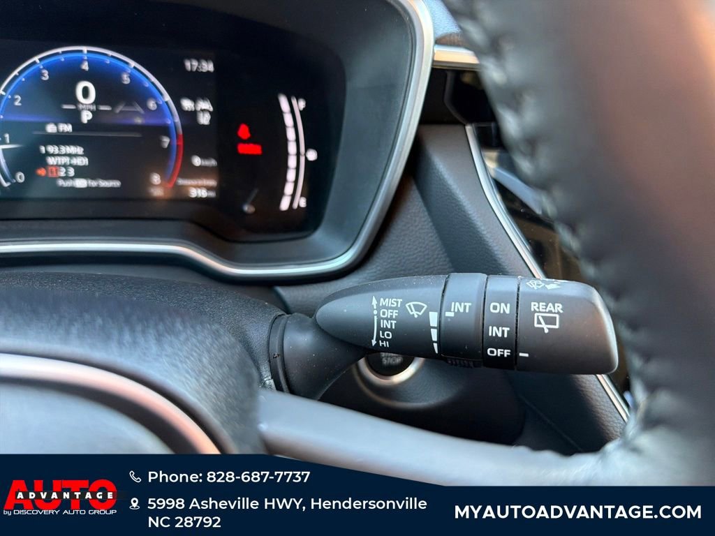 Used 2023 Toyota Corolla Cross XLE w/ Convenience Package image 25